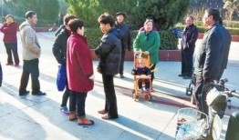 迁安大妈爆料新闻视频,揭秘新闻背后的真相